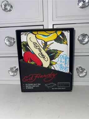 NWT Ed Hardy White Bifold Wallet with Colorful Rose Tattoo Art